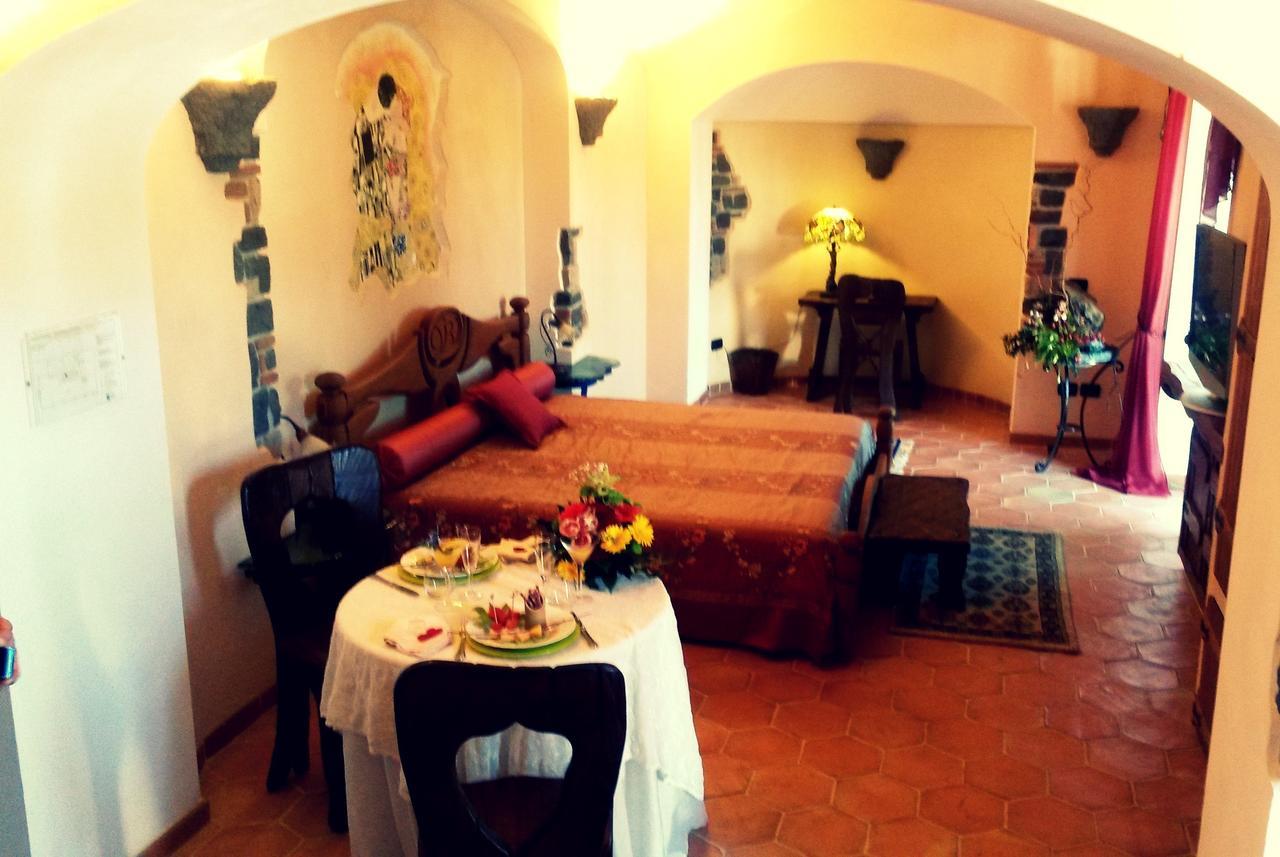 Villa Rota Resort بوسكوريليه الغرفة الصورة